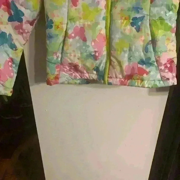 Butterfly Girls Coat Large 10/12 zip up 100% Polyester pretty colors - Picture 6 of 6